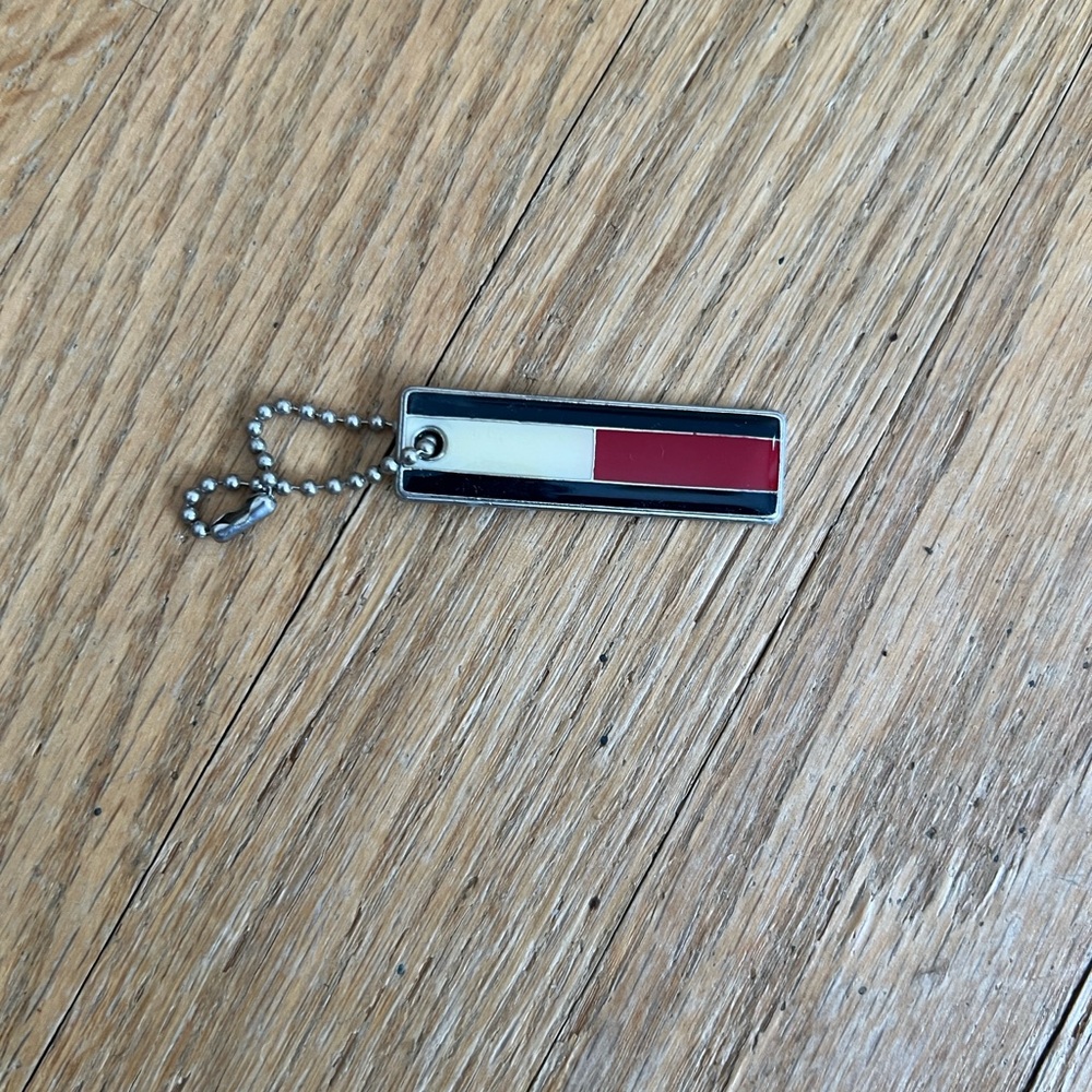 Rare Vintage TH "Tommy Hilfiger" Red & White Rectangular Keychain GUC